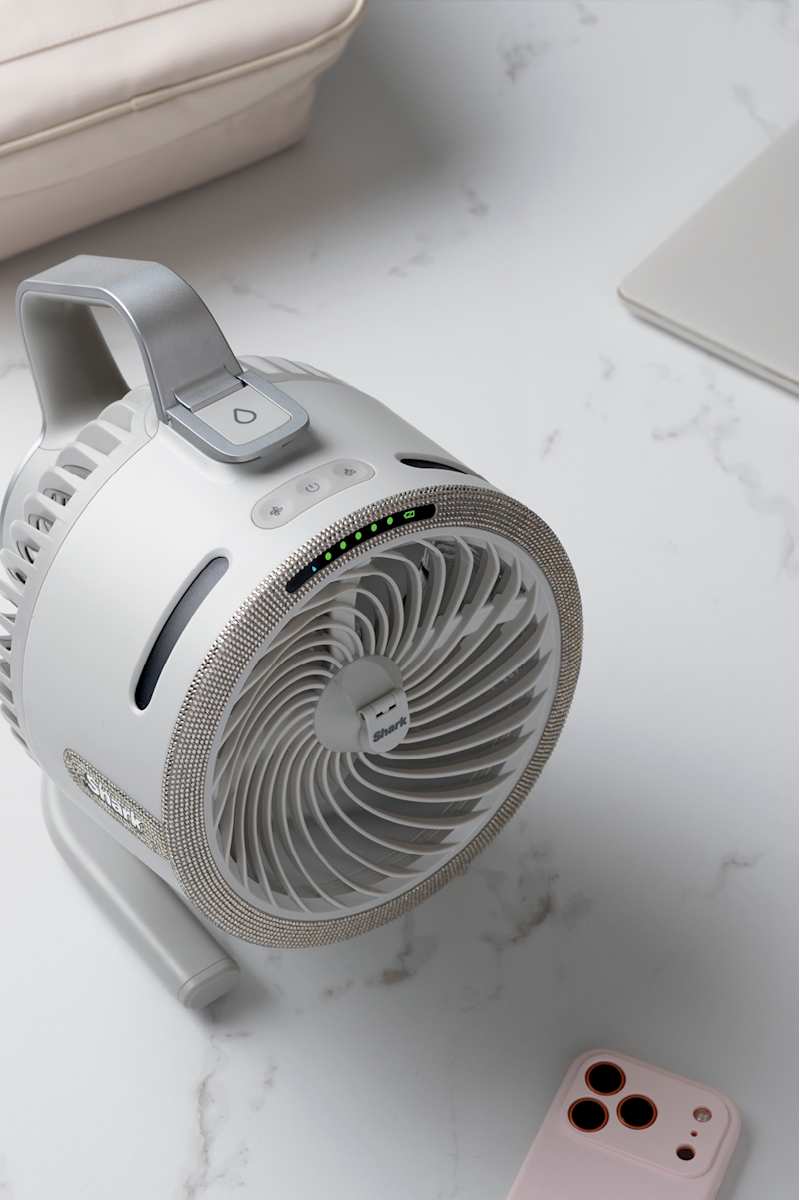 Shark（シャーク） FlexBreeze HydroGoグレー Shark FlexBreeze HydroGo™ Pro Fan | SharkNinja